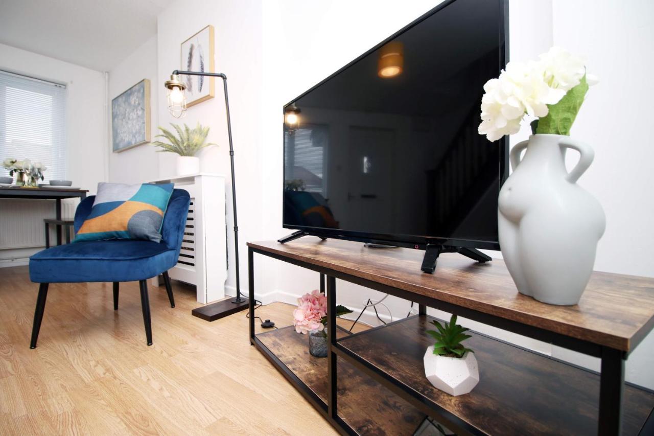 2Bedroom Home- Free Parking, Wi-Fi & Patio- Available For Long Or Short Term Bristol Luaran gambar