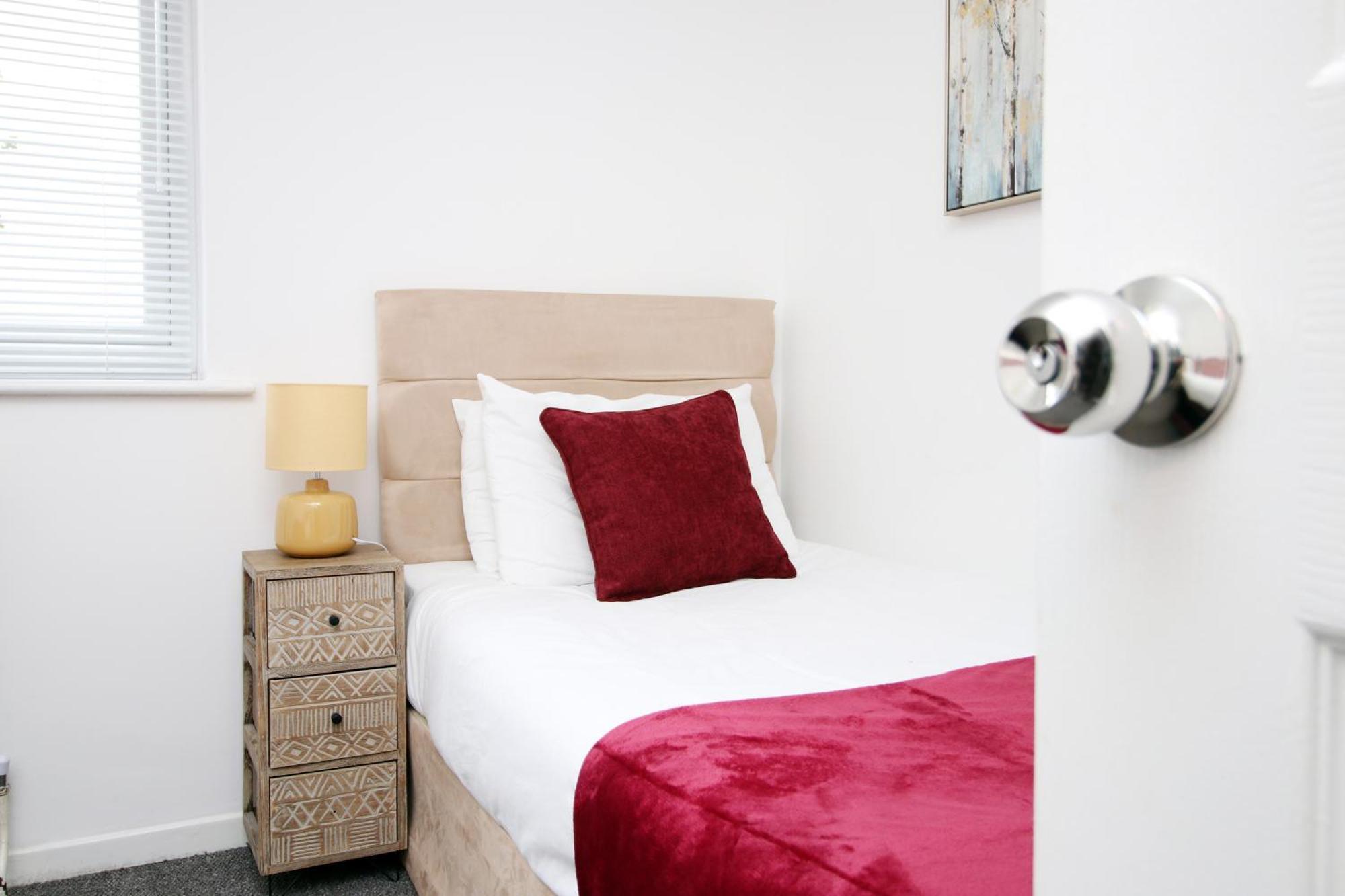 2Bedroom Home- Free Parking, Wi-Fi & Patio- Available For Long Or Short Term Bristol Luaran gambar
