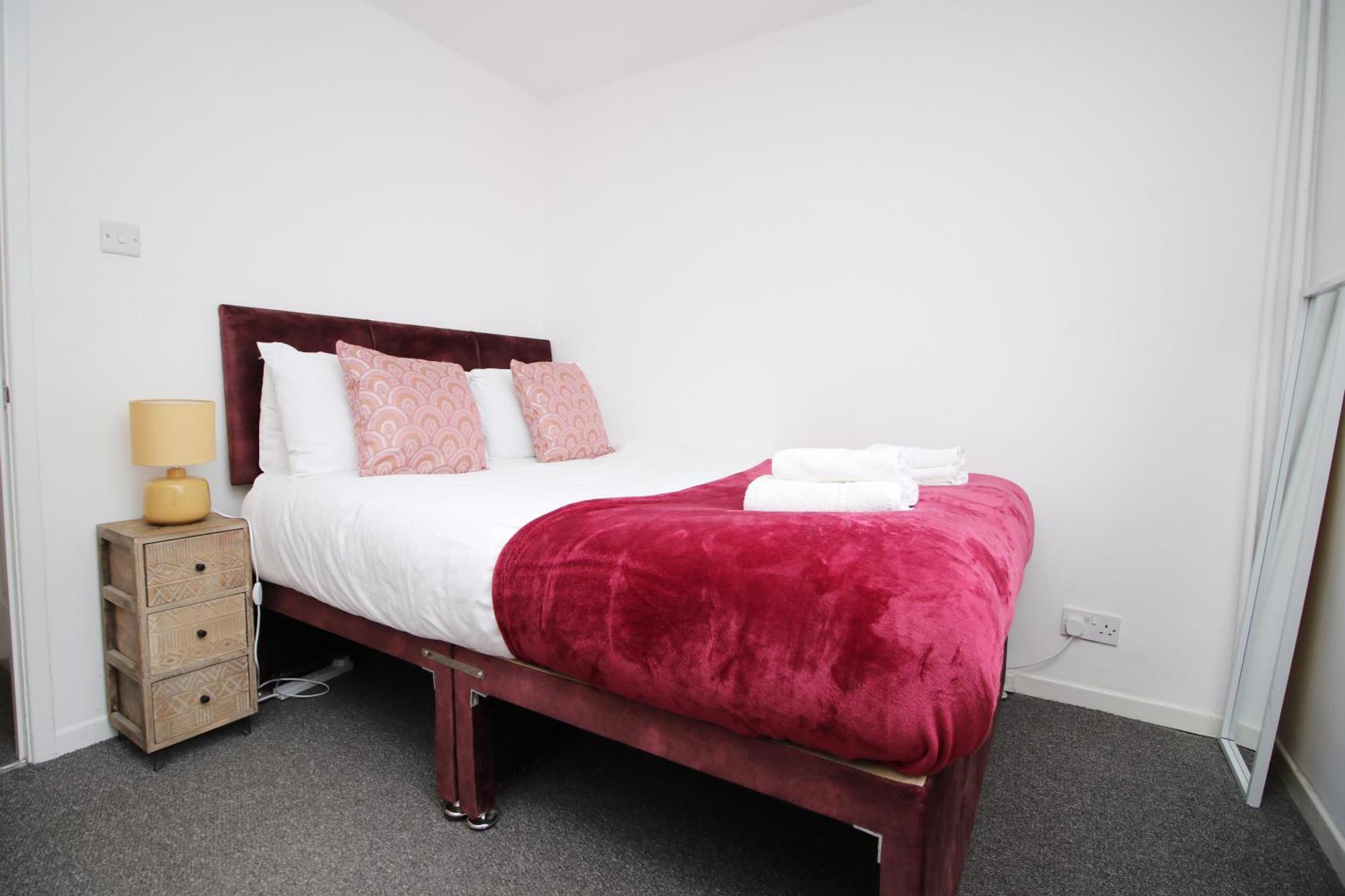 2Bedroom Home- Free Parking, Wi-Fi & Patio- Available For Long Or Short Term Bristol Luaran gambar