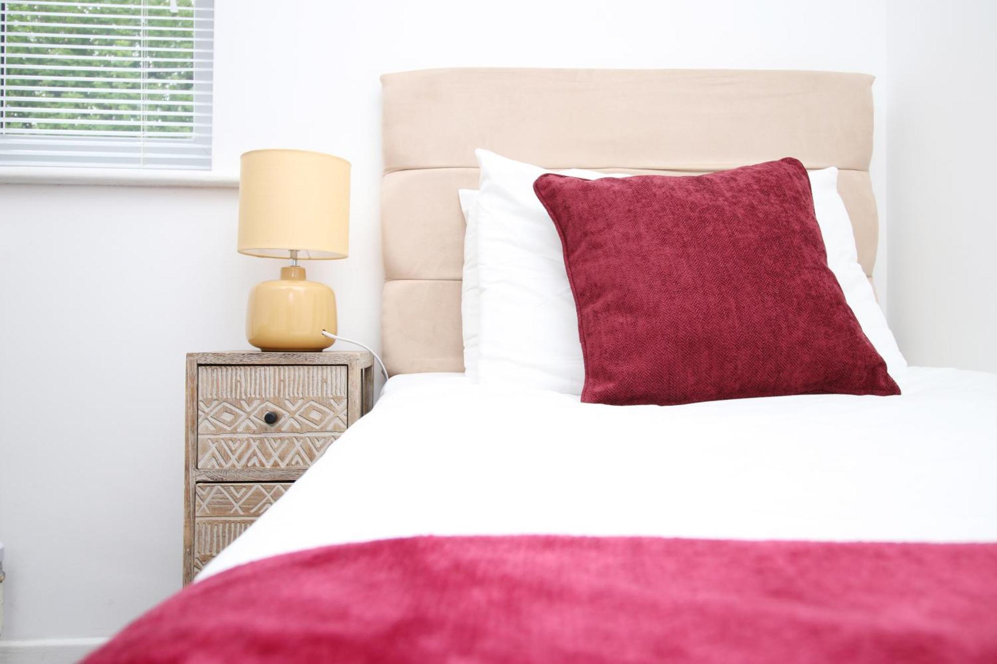 2Bedroom Home- Free Parking, Wi-Fi & Patio- Available For Long Or Short Term Bristol Luaran gambar